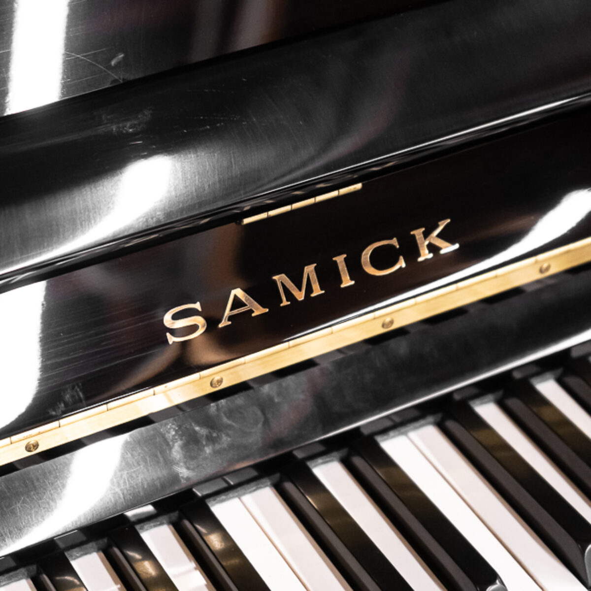 Samick SU-121 Upright