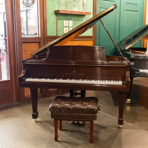 Image forSteinway & Sons M Grand