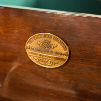 Steinway & Sons M Grand