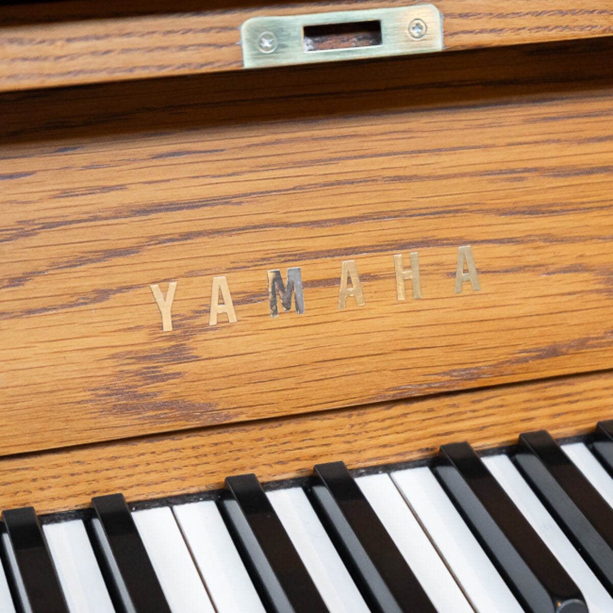 Yamaha P22 Studio Upright