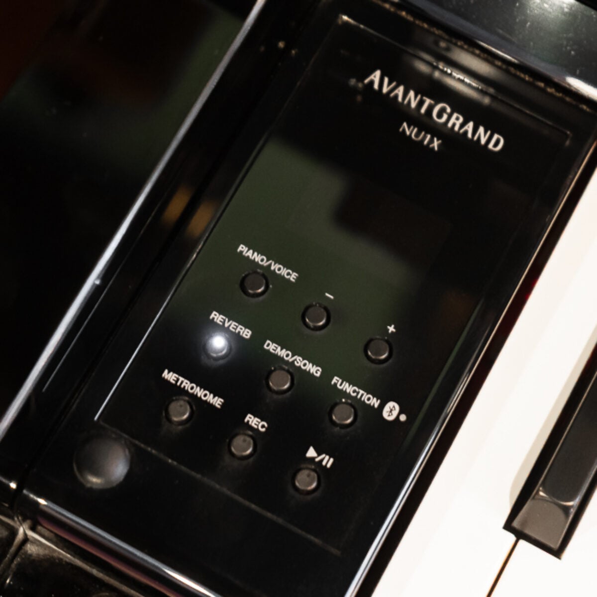 Yamaha NU1X