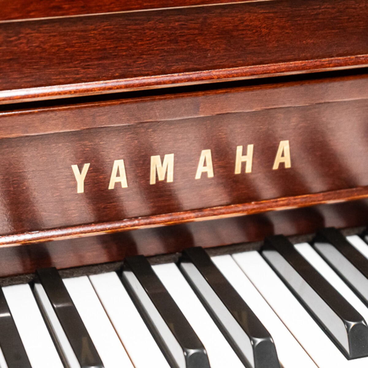 Yamaha M450 Upright